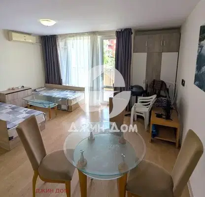 Photo 3 — Spacious two-room apartment near the sea in Sveti Vlas