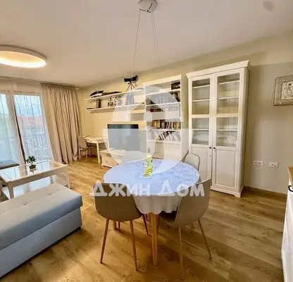 Photo 5 — Three-room apartment with frontal sea view in Sveti Vlas