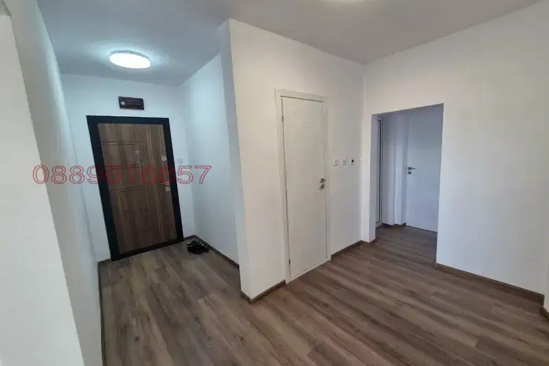 Spacious 4-room apartment with terrace in the centre of Targovishte