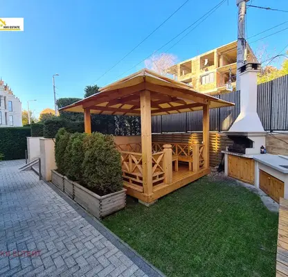 Снимка 4 — Двустаен апартамент с двор в Бриз, Варна, в затворен комплекс