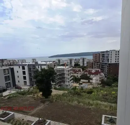 Photo 4 — Three-room apartment with yard and terrace in Briz, Varna