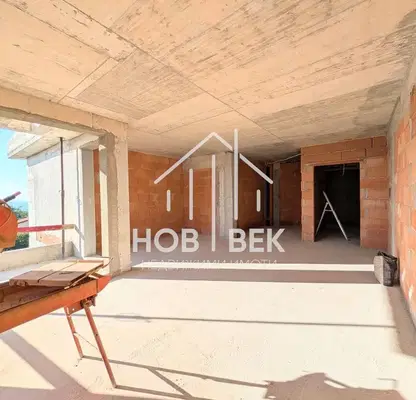 Photo 4 — Spacious 4-room apartment in Briz, Varna with three terraces