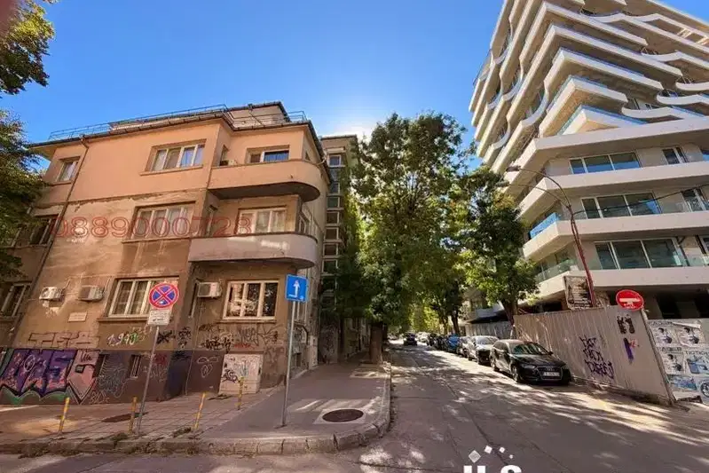3-bedroom apartment in Varna, Centyr