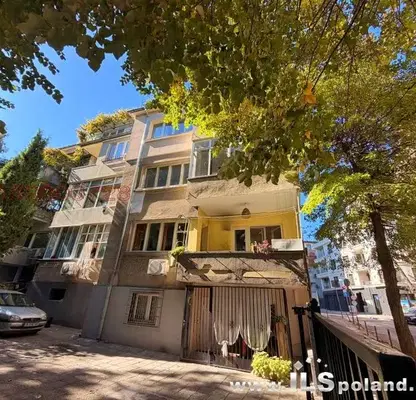 Photo 2 — 3-bedroom apartment in Varna, Centyr