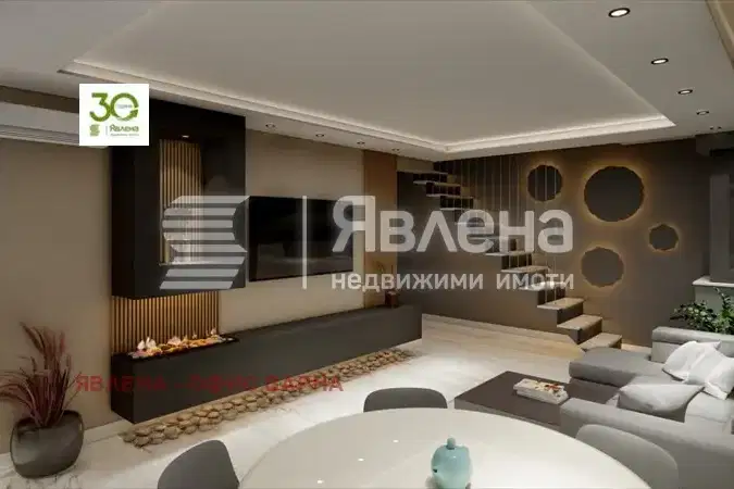 Многостаен апартамент във Варна, Център