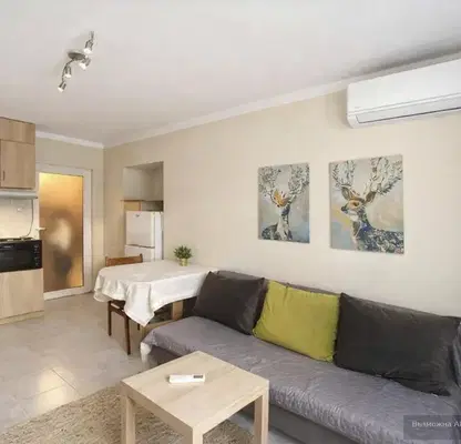 Photo 2 — Two-room apartment in Center, Varna, 4th floor