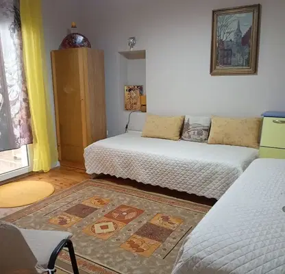 Photo 5 — Three-room apartment 70 sq m in Center, Varna, on the first floor