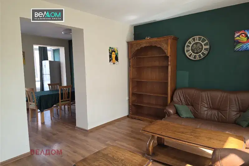 4-bedroom apartment in Varna, Centyr