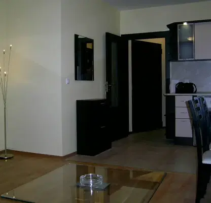 Photo 4 — Two-room apartment with two terraces in Kolhozen pazar, Varna