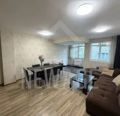 Photo 4 — Spacious 4-room apartment in Kolhozen pazar, Varna with terrace