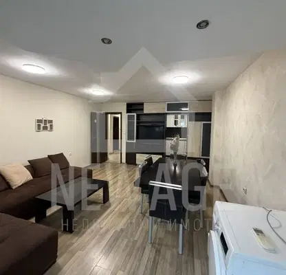 Photo 5 — Spacious 4-room apartment in Kolhozen pazar, Varna with terrace