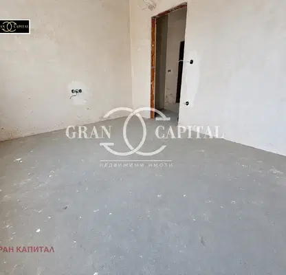 Снимка 4 — Тристаен апартамент с панорамна гледка в Левски, Варна