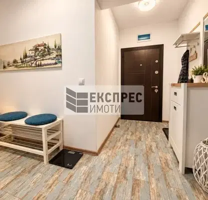 Снимка 4 — Двустаен апартамент с тераса в Левски 1, Варна