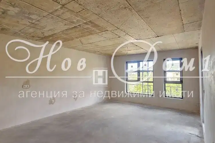 Тристаен апартамент във Варна, Левски 2