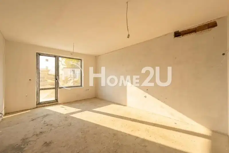 One-room apartment in m-t Dolna Traka with yard and parking space