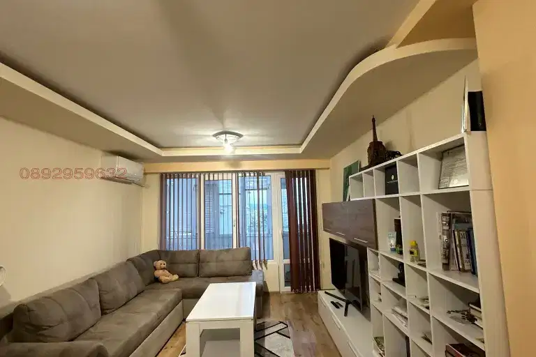 3-bedroom apartment in Varna, Mladost 1