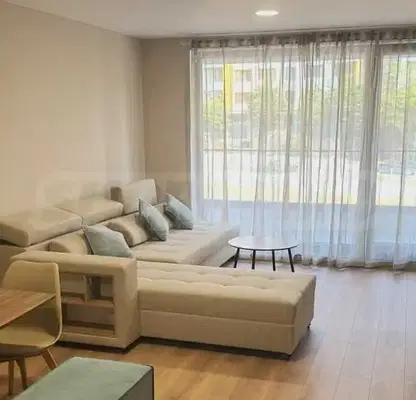Photo 2 — Three-room apartment with two terraces in Mladost 1, Varna