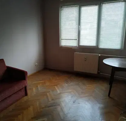 Photo 3 — Three-room apartment with two balconies in Mladost 2, Varna
