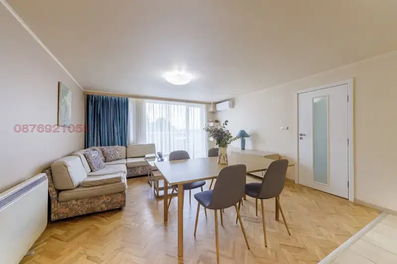 Three-room apartment with two terraces in Okrazhna bolnitsa area, Varna
