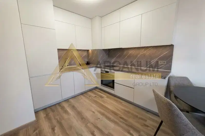 Two-room apartment in Pobeda district with parking space