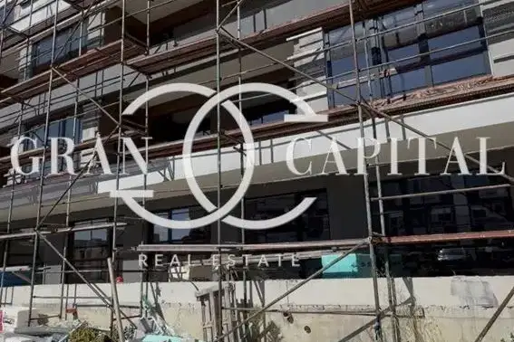Двустаен апартамент с тераса във Виница, Варна