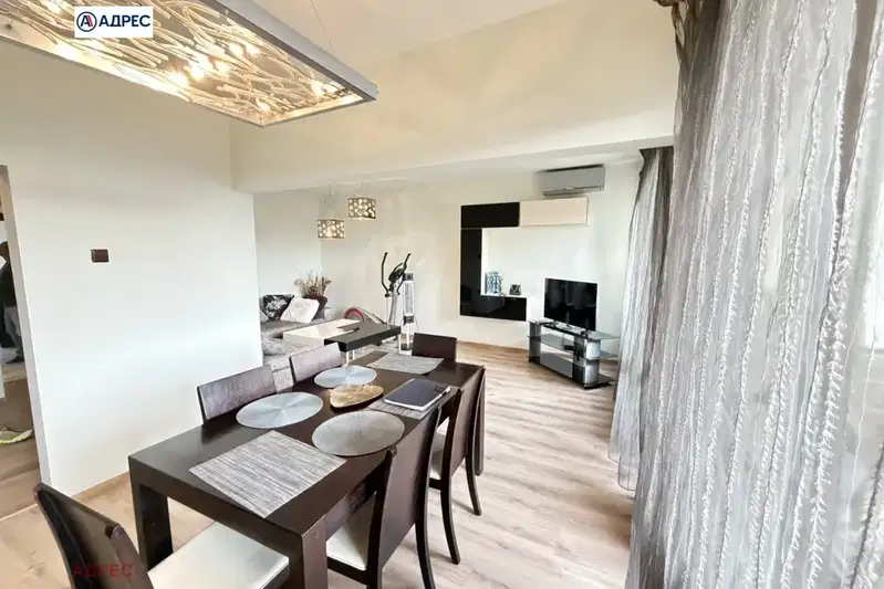 Three-room apartment with large terrace in Varna, VINS-Cherven Ploshtad