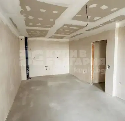Photo 4 — Three-room apartment 89 sq m in Varna, Vladislav Varnenchik, with terrace