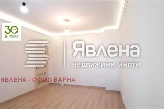 Тристаен апартамент във Варна, Владислав Варненчик 1