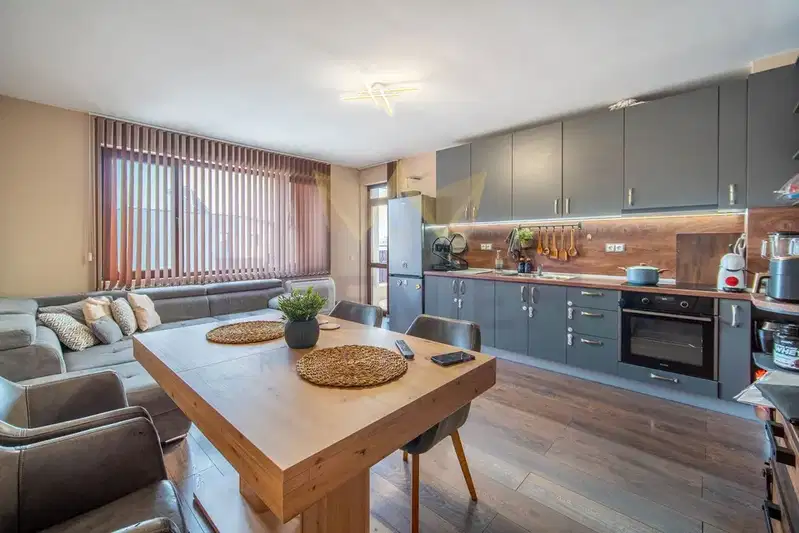 Three-room apartment with two terraces in Kaisieva Gradina, Varna