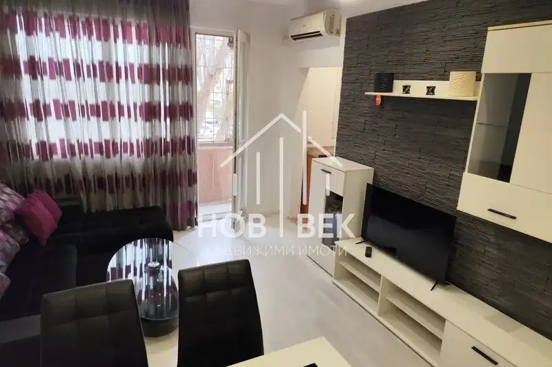 Three-room apartment with terrace in Vazrazhdane, Varna