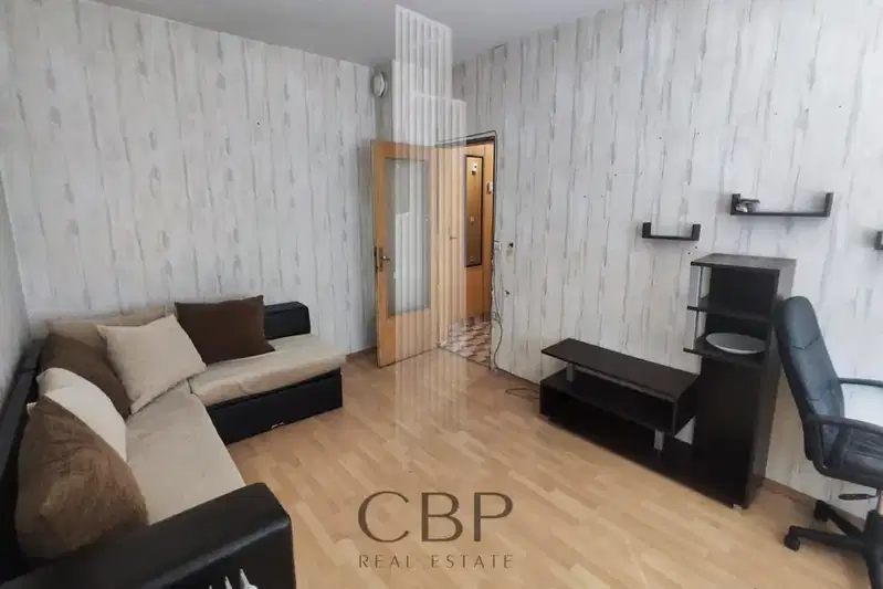 Spacious 3-room apartment in Vazrazhdane 1, Varna