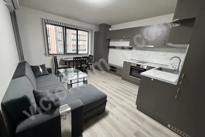 Three-room apartment in Zona B, Veliko Tarnovo with parking space