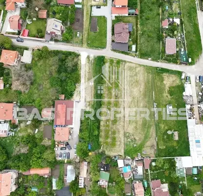 Photo 3 — Plot in Voluyak