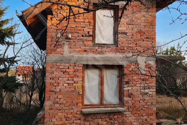 Two-storey house with 4 rooms in Banevo, Burgas