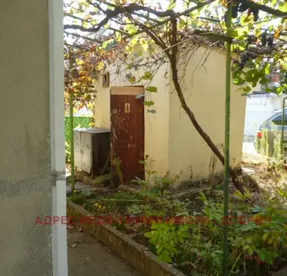 Photo 3 — Three-room house for renovation in Chervenata prast, Dobrich
