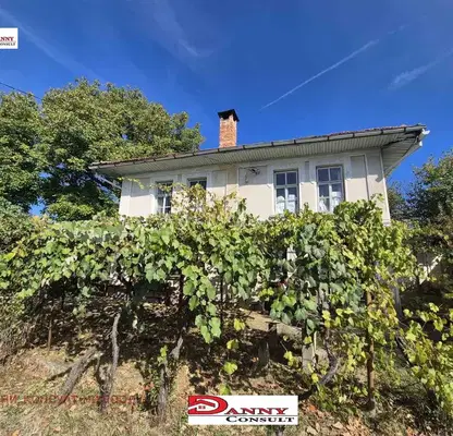 Photo 2 — House in Veliko Tyrnovo, Elena