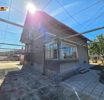 Photo 4 — 4-room house in Kostinbrod with large yard