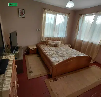 Снимка 5 — Къща с 4 стаи и голяма тераса в гр. Криводол, обл. Враца