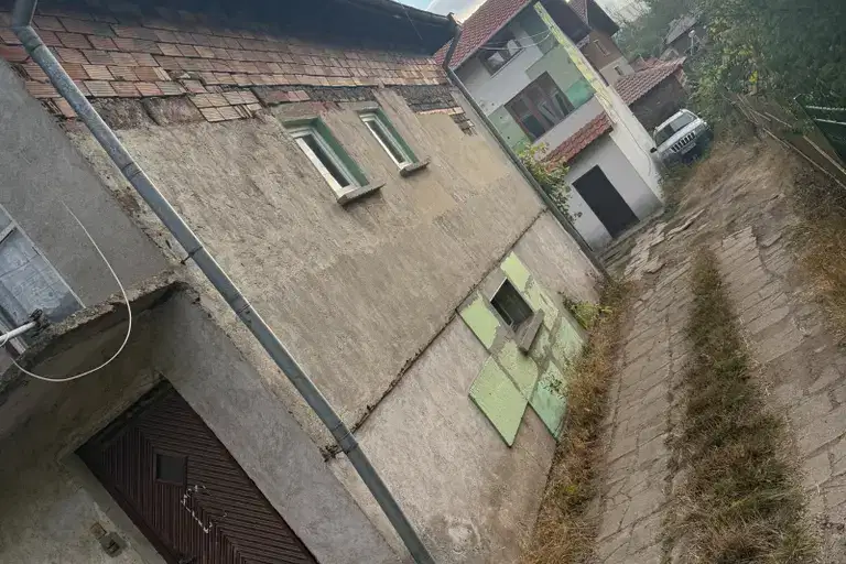 House in Pernik, Cyrkva