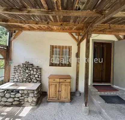 Photo 2 — 3-room house in Razlog with large yard and storage building