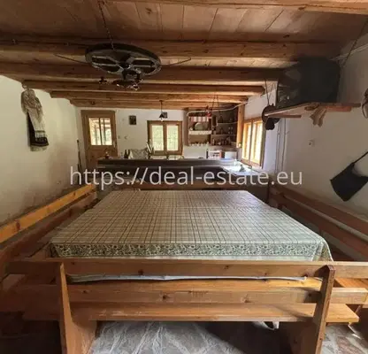 Photo 3 — 3-room house in Razlog with large yard and storage building