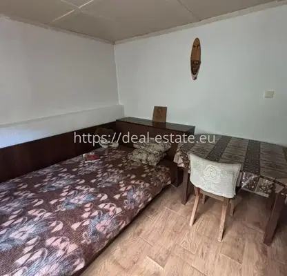Photo 5 — 3-room house in Razlog with large yard and storage building