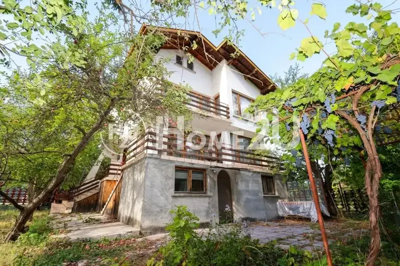 Къща в София, с. Хераково