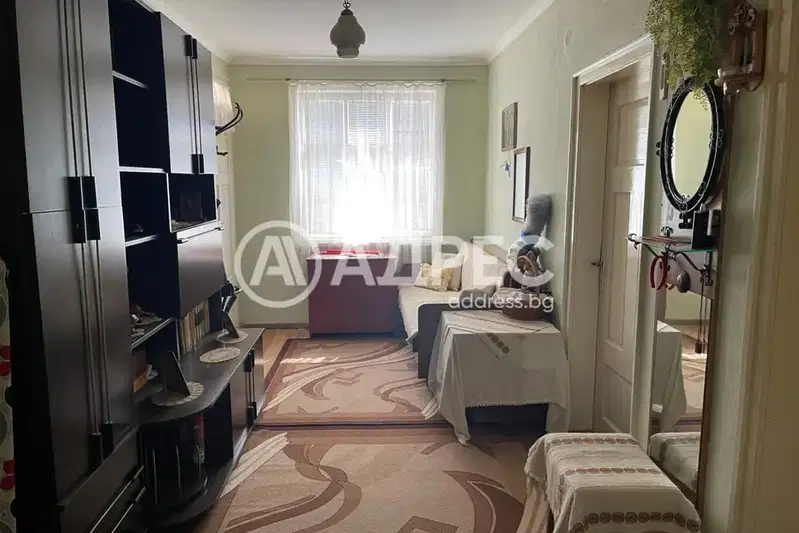 House with 4 rooms and large yard in the village of Iganovo, Plovdiv region