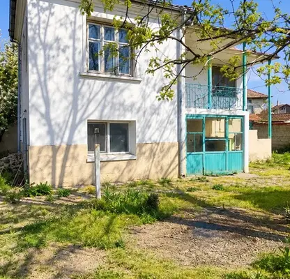 Photo 3 — Two-storey house with yard in the centre of Kalekovets village, Plovdiv region