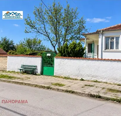 Photo 4 — Two-storey house with yard in the centre of Kalekovets village, Plovdiv region