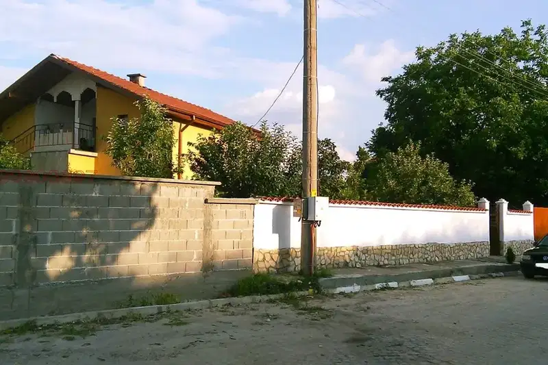 Къща в Пловдив, с. Катуница