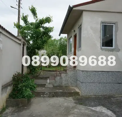 Снимка 4 — Масивна къща с 4 спални в с. Комунари, Варна с гараж