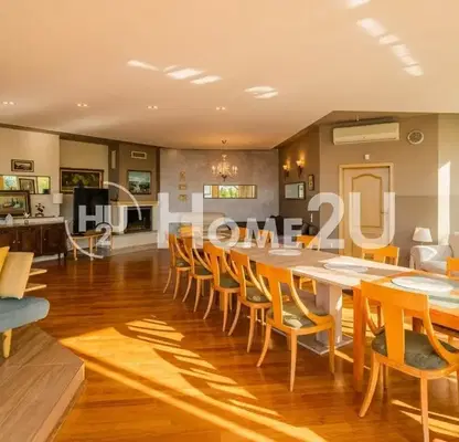 Photo 4 — Spacious 9-room house with sea view in the village of Kosharitsa