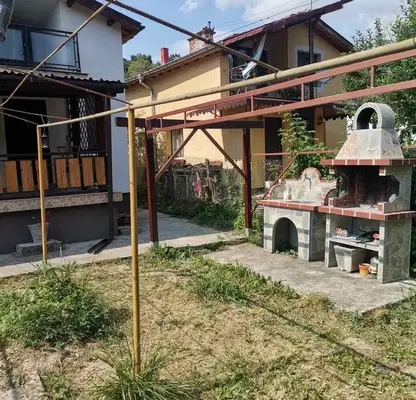 Снимка 4 — Къща с 4 стаи и двор в с. Макоцево, ул. Крайречна
